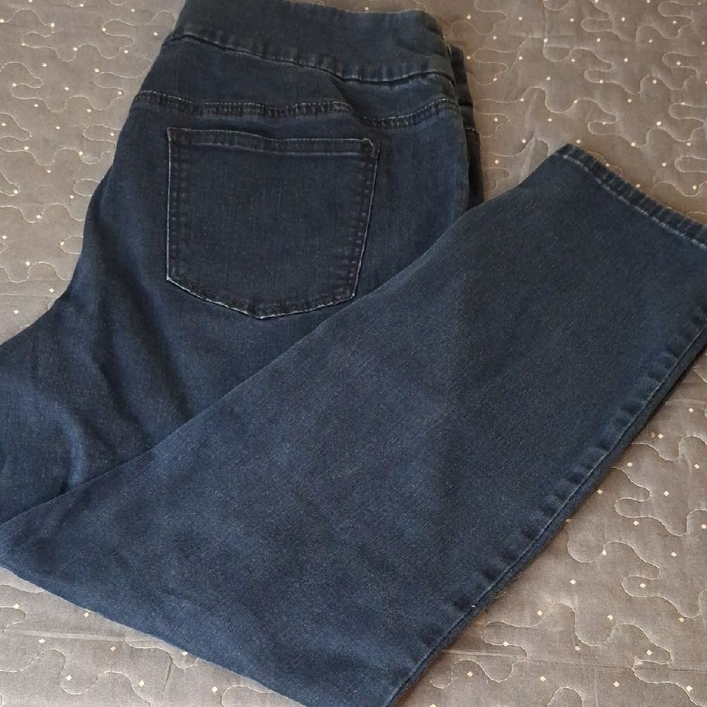 Perfect Stretch by Chico's Women's Blue Ankle Jeans size 2